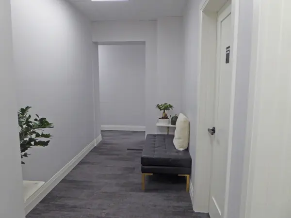 37 Main ST S #E, Halton Hills, ON L7G 3G2