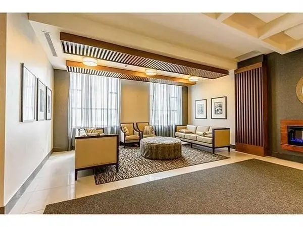 150 Main ST W #302, Hamilton, ON L8P 1H8