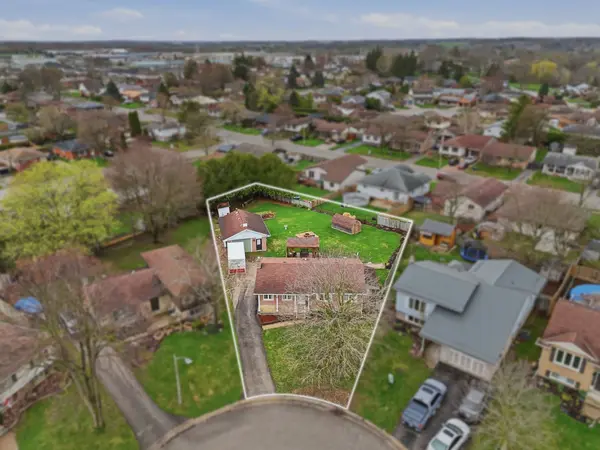 3 Larch PL, Ingersoll, ON N5C 3S6