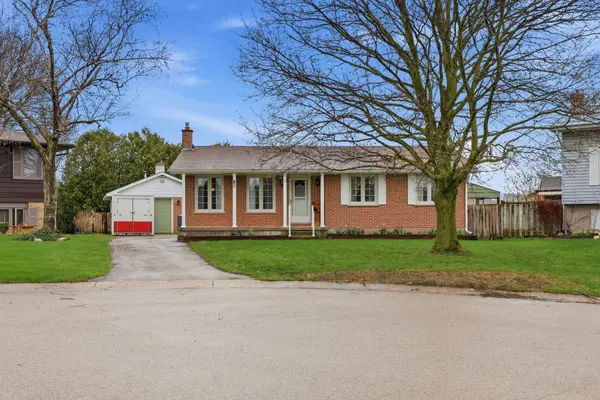 3 Larch PL, Ingersoll, ON N5C 3S6