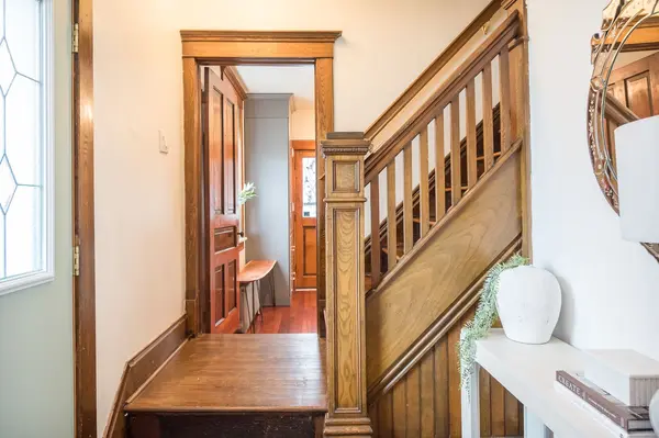 207 Waterloo ST N, Cambridge, ON N3H 1N1