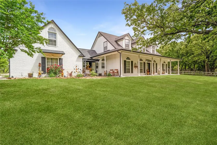 192 County Road 3133, Decatur, TX 76234