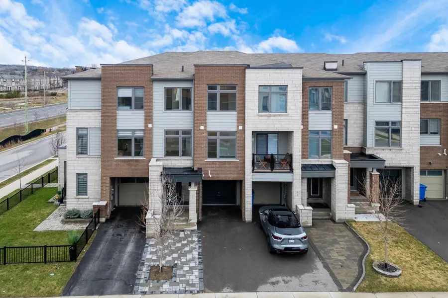 52 Allure ST, Newmarket, ON L3X 0L2