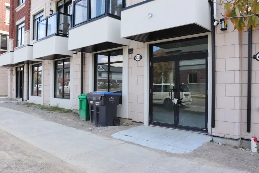 431 Dougall AVE, Caledon, ON L7C 4L5