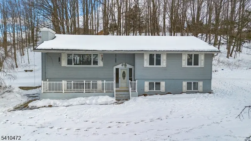 2 Beemer Rd, Wantage Twp., NJ 07461