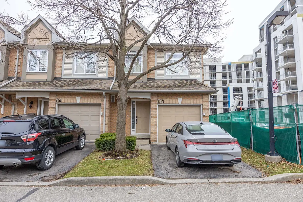 753 Village Green BLVD, Mississauga, ON L5E 3K2