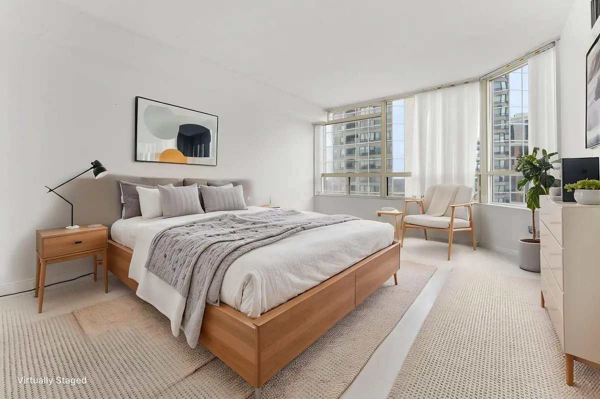 1 Aberfoyle CRES #910, Toronto W08, ON M8X 2X8