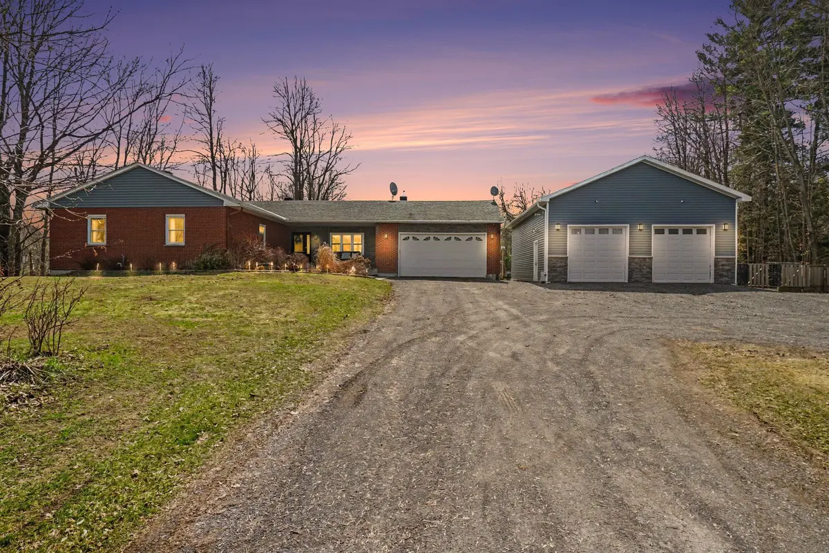 2021 Des Pins ST, The Nation, ON K0A 2M0