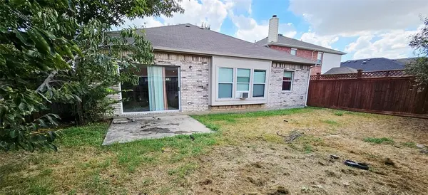 3121 Evangeline Road, Fort Worth, TX 76140