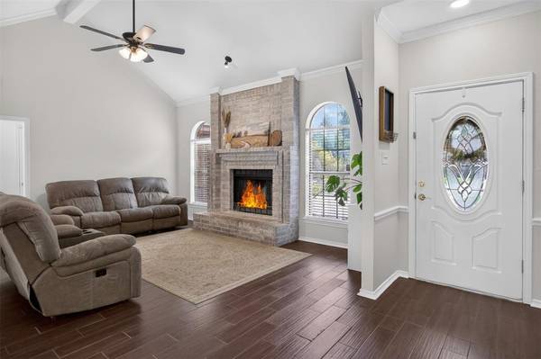 7020 Live Oak Drive, North Richland Hills, TX 76182