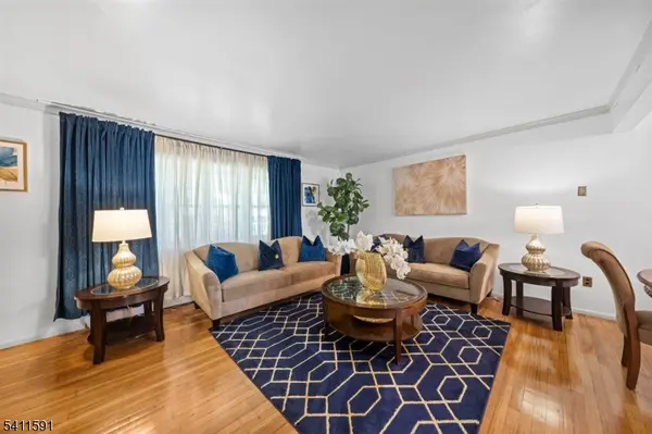 463 W 6Th Ave, Roselle Boro, NJ 07203