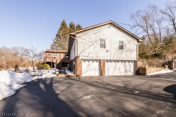 327 Mountain Lake Rd, Liberty Twp., NJ 07838