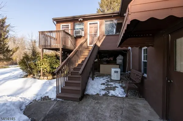 327 Mountain Lake Rd, Liberty Twp., NJ 07838