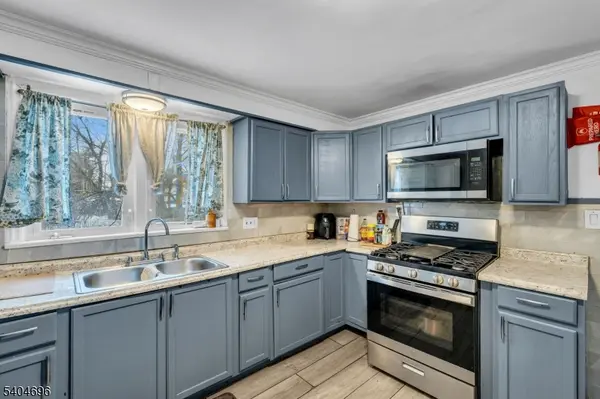 821 Front St, Dunellen Boro, NJ 08812