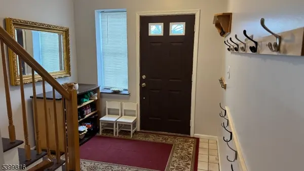 117 Pinehurst Dr, Washington Twp., NJ 07882