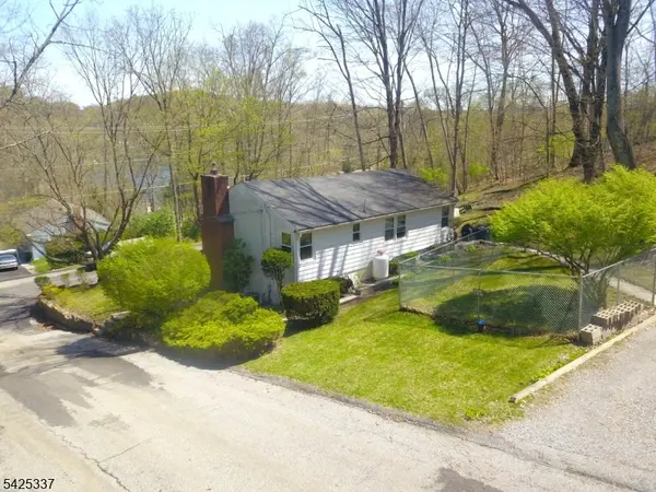 50 Alder Ter, Wantage Twp., NJ 07461