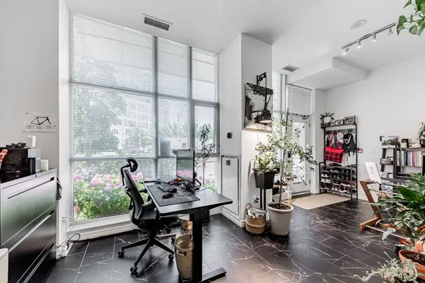 628 Fleet ST #110, Toronto C01, ON M5V 1A8