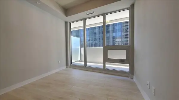 2221 Yonge ST #809, Toronto C10, ON M4S 0B8