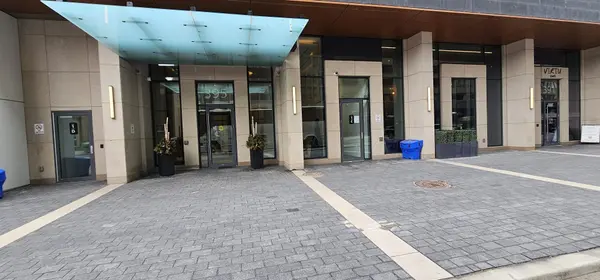 395 Bloor ST #1107, Toronto C08, ON M4W 0B4