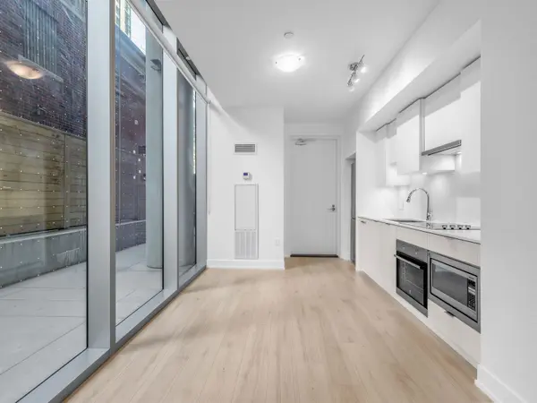 99 Broadway AVE #105, Toronto C10, ON M4P 0E3