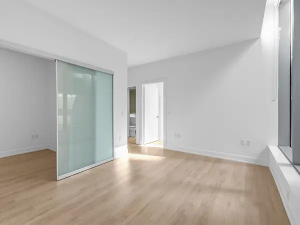 99 Broadway AVE #105, Toronto C10, ON M4P 0E3