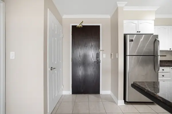 23 Hollywood AVE #2706, Toronto C14, ON M2N 7L8