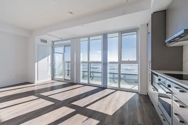 10 Honeycrisp CRES #1708, Vaughan, ON L4K 0M7