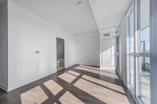 10 Honeycrisp CRES #1708, Vaughan, ON L4K 0M7