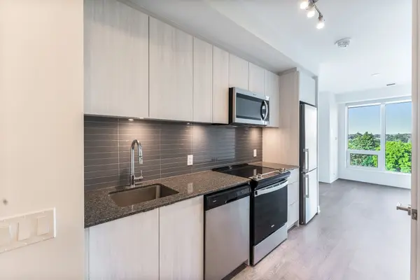 3 Rosewater ST E #601W, Richmond Hill, ON L4C 5T6