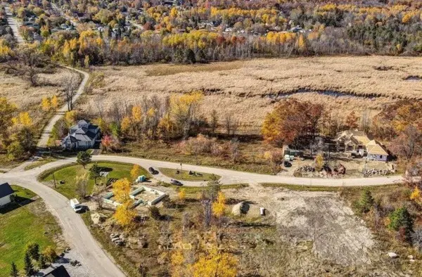 8 Swan LN #56, Tay, ON L0K 1R0