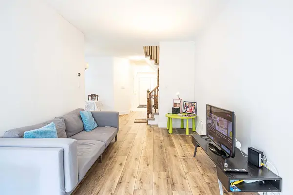 753 Village Green BLVD, Mississauga, ON L5E 3K2