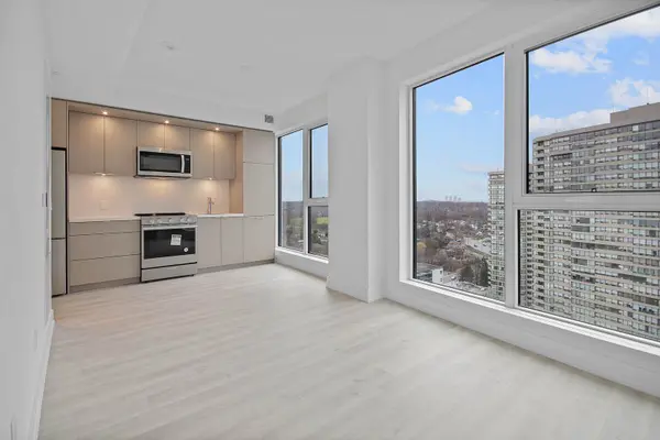 25 Cordova AVE #1704, Toronto W08, ON M9A 0E5