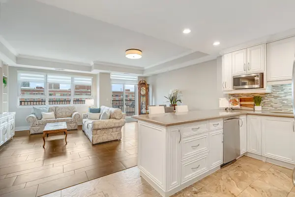 399 Elizabeth ST #506, Burlington, ON L7R 0A4