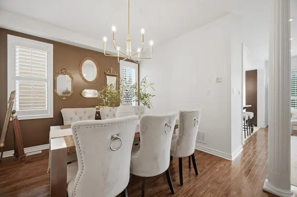 2386 Stone Glen CRES, Oakville, ON L6M 0C7