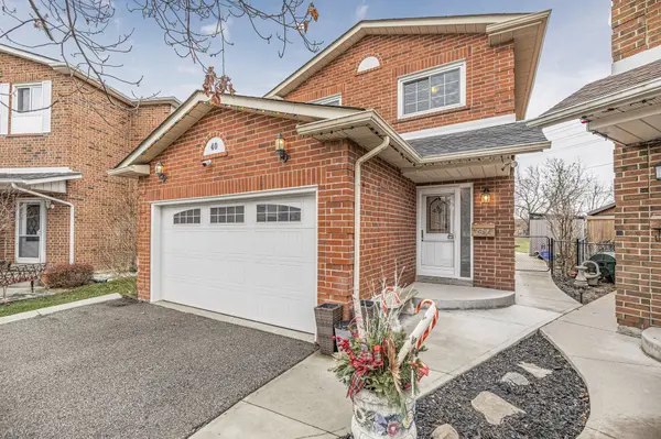 40 Crenshaw CT, Brampton, ON L6Z 1W9
