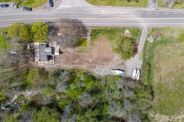 10346 Loyalist Pkwy, Greater Napanee, ON K0H 1G0