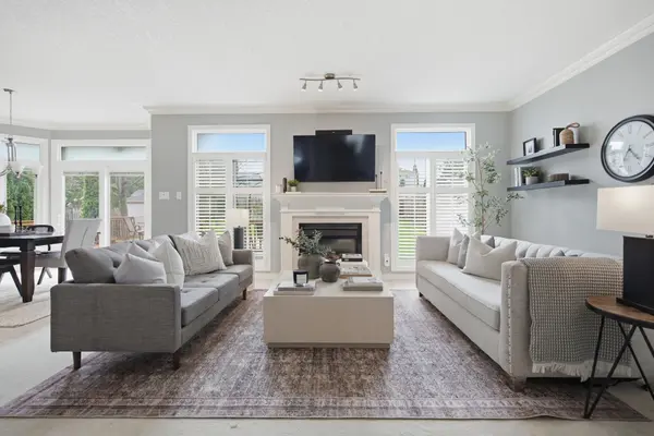 32 Wingreen LN, Middlesex Centre, ON N0L 1R0