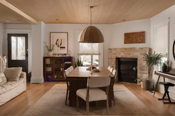 709 Old Milford RD, Prince Edward County, ON K0K 2T0