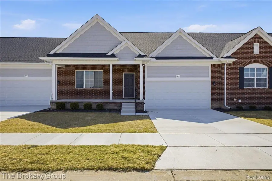 1468 Lincoln ST, Lapeer, MI 48446