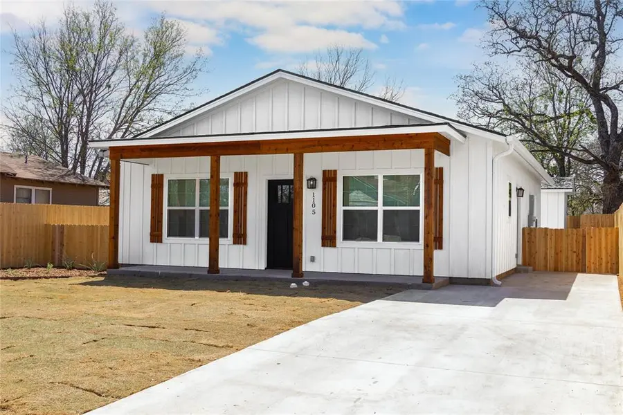 1105 1st Street, Brownwood, TX 76801