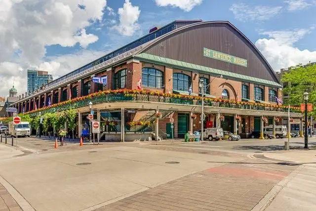 1 Market ST #2102, Toronto C08, ON M5E 0A2