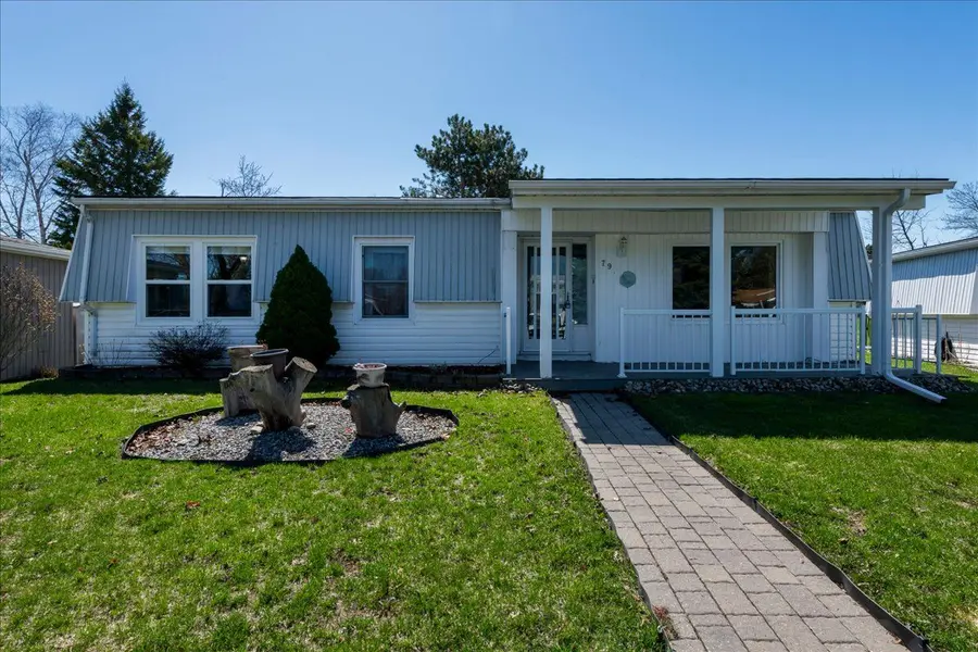 79 LINDEN LN, Innisfil, ON L9S 1N3