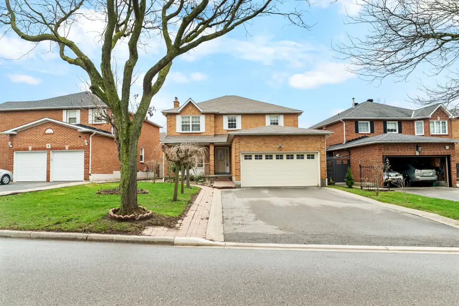 9 Wheatley RD, Vaughan, ON L6A 1V5
