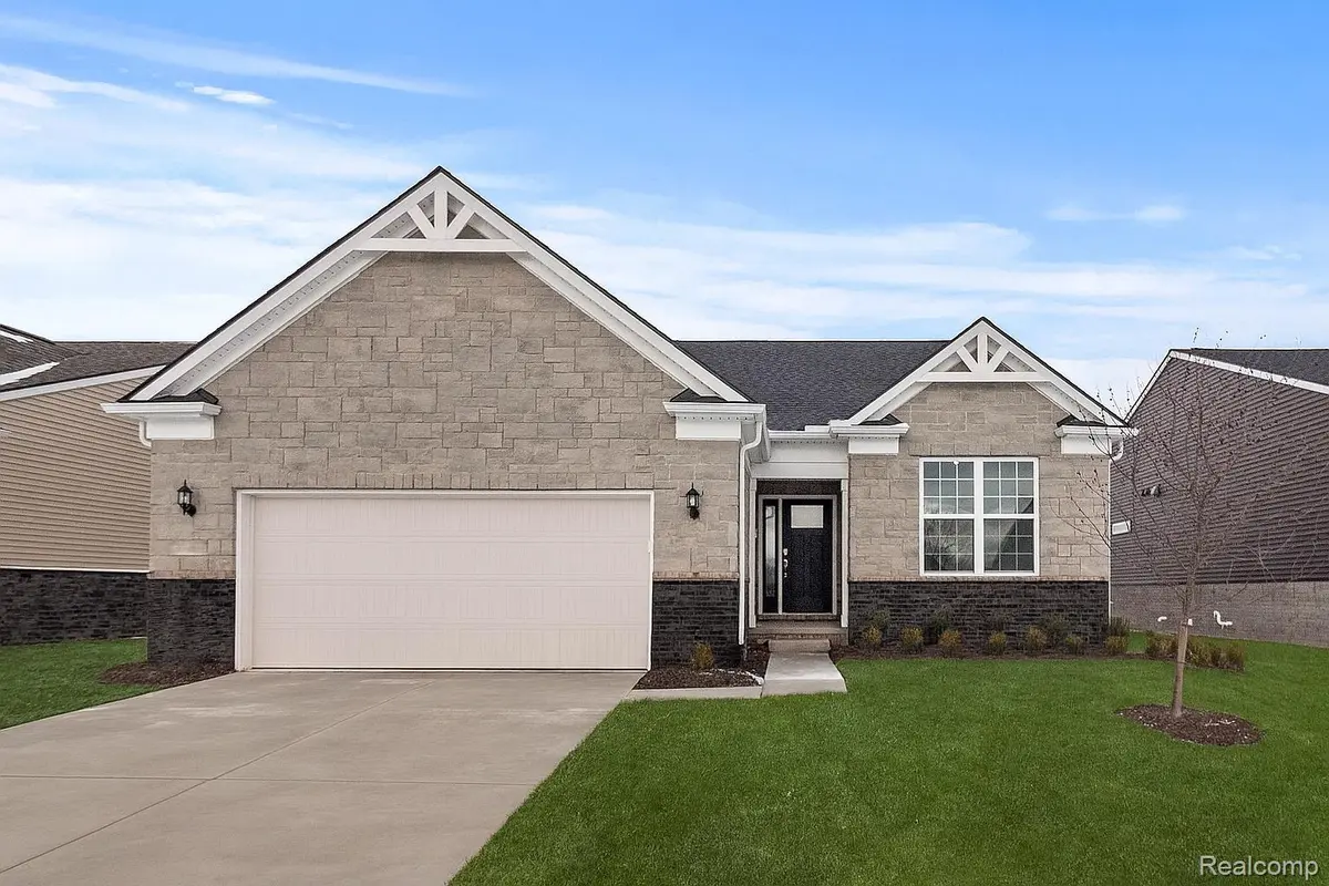 5456 Lewiston RD, Canton Charter Township, MI 48188