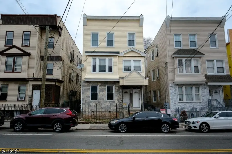 375 6Th Ave, Newark City, NJ 07107