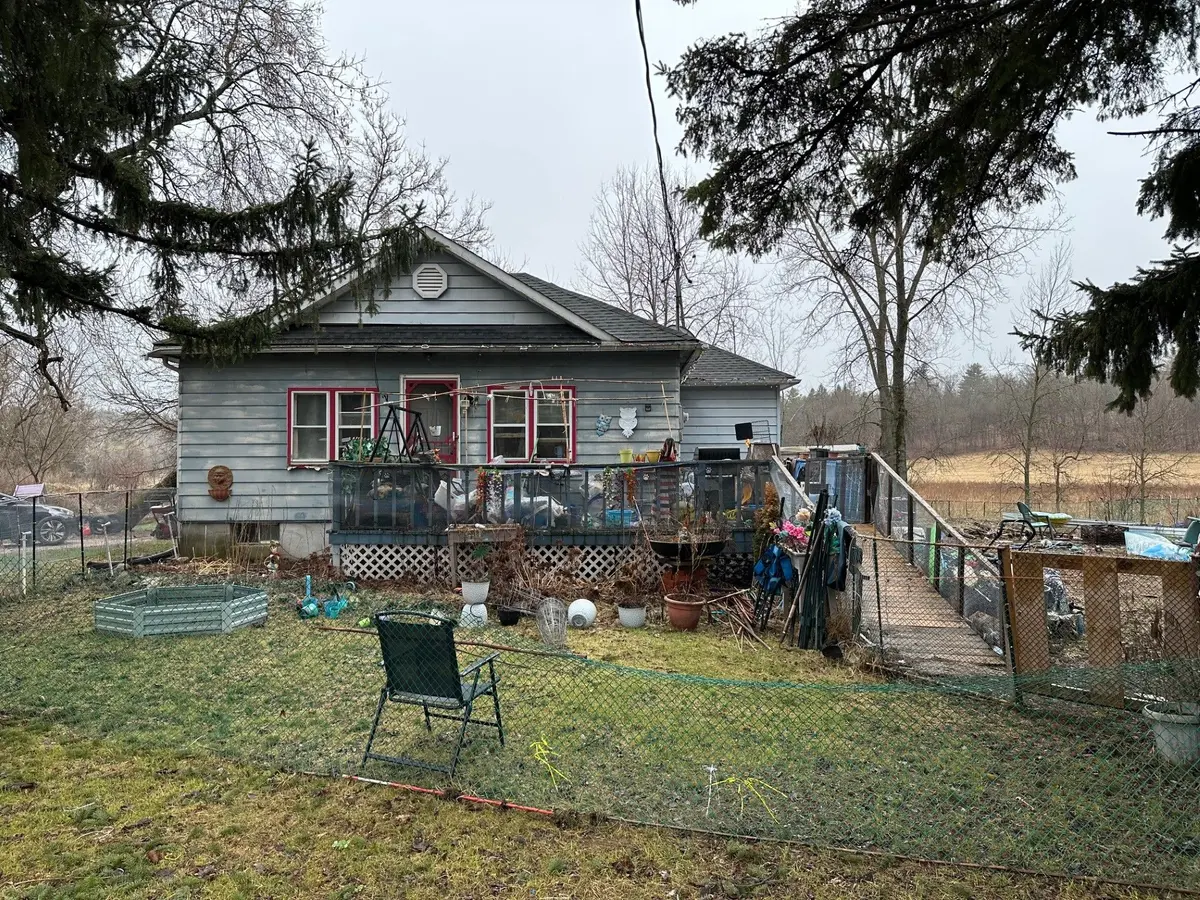 1440 A,B Mountain Grove RD, Frontenac, ON K0H 2E0