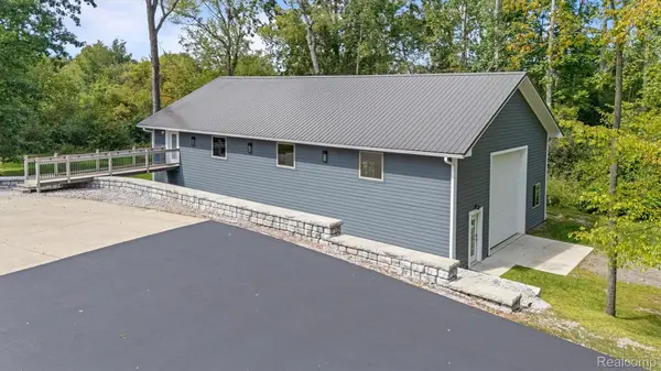 6441 Huron Creek CT, Dexter, MI 48130