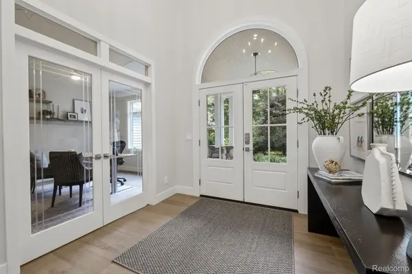 6441 Huron Creek CT, Dexter, MI 48130