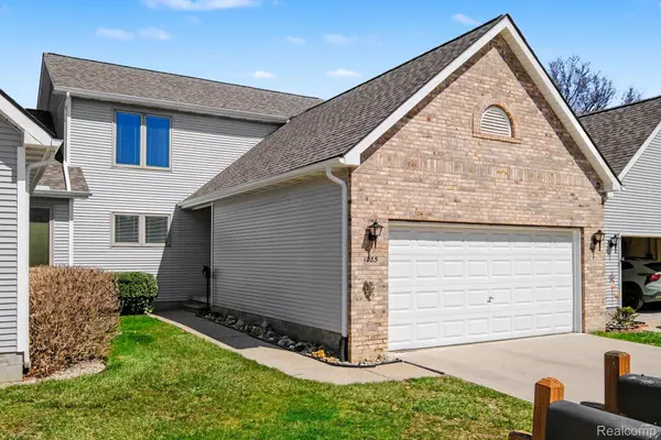 1085 Linda Dr, Davison, MI 48423