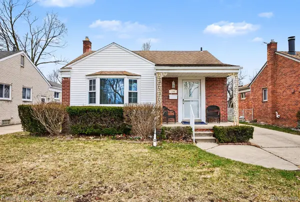 114 Knollwood Blvd, Clawson, MI 48017